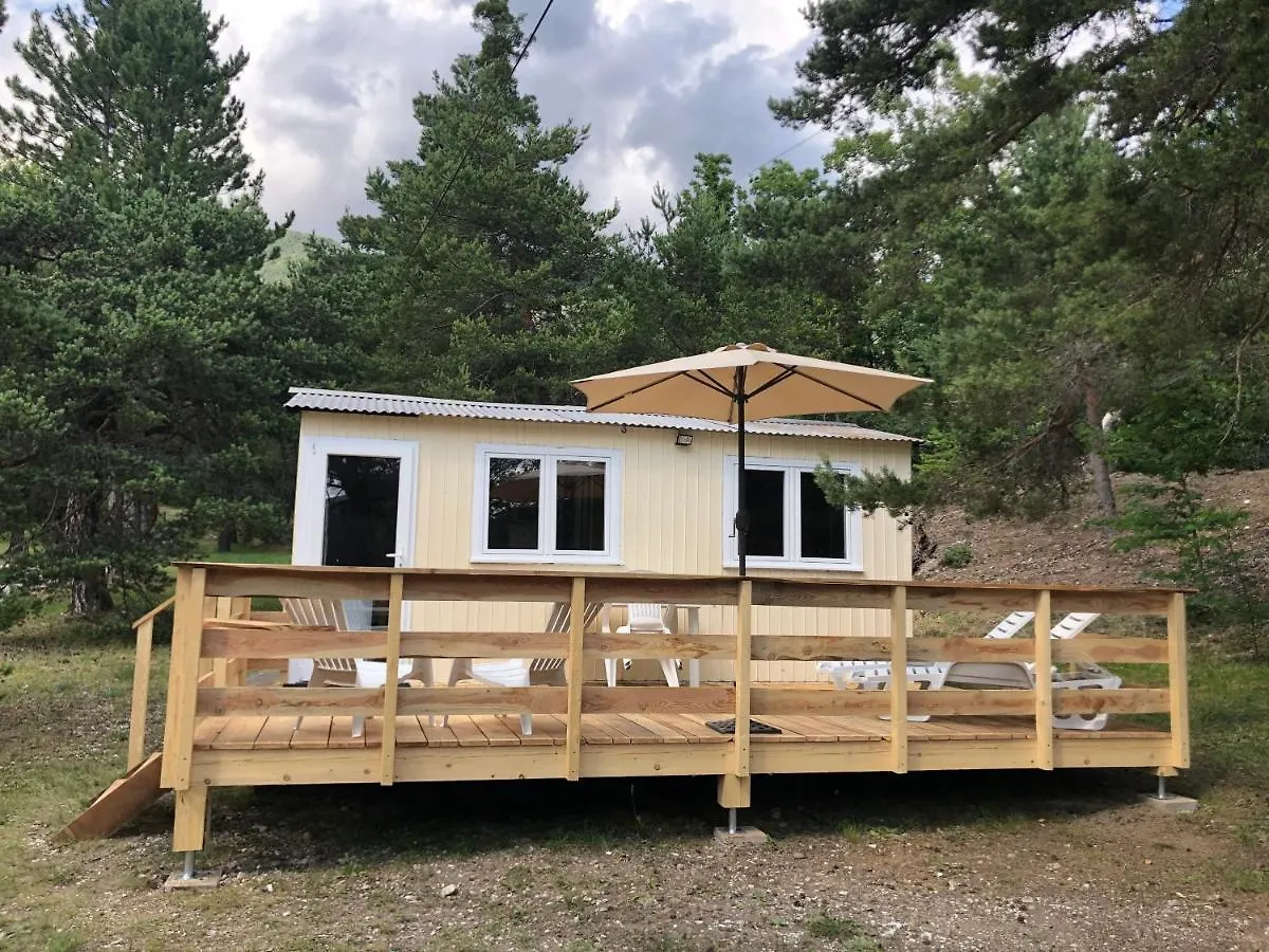Hotel Camping Mon Repos Montmaur  2*, Montmaur (Hautes-Alpes)